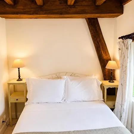 2 Bedroom In The Grounds Of A Chateau Apartmán Saint-Paul-Lizonne